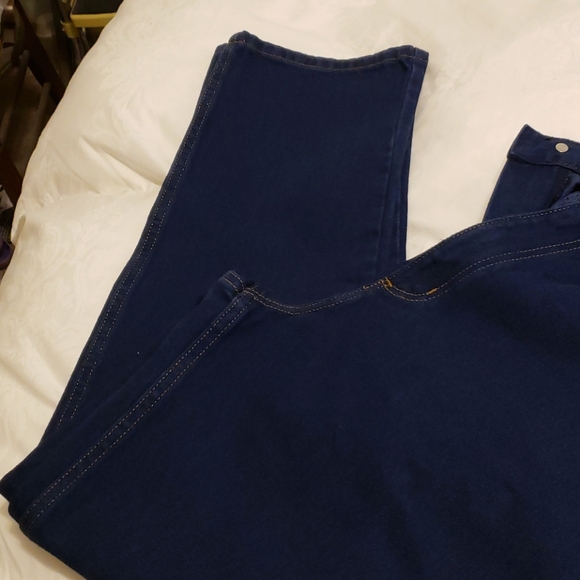 L.L.Bean Original/Relaxed 14vRegular - Picture 2 of 3